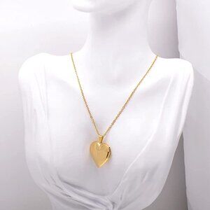 Stainless Steel Heart Shaped Locket Pendant Necklace for Women